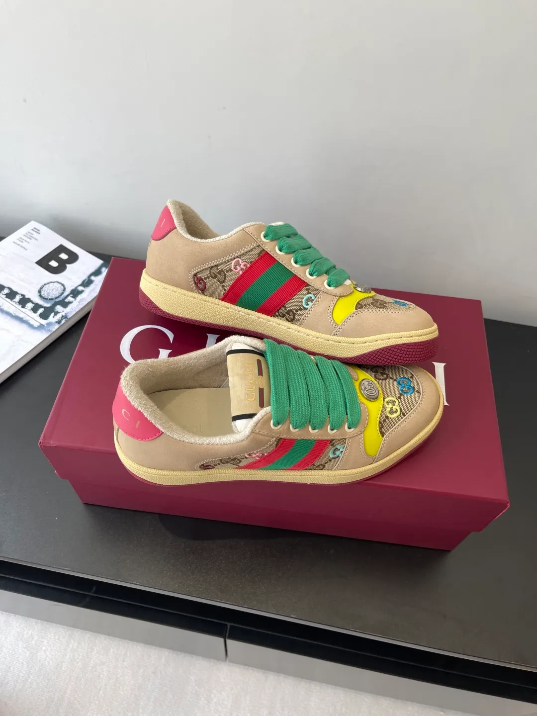 👟👟Ex-factory price 600👟👟 Gucci newly upgraded small dirty shoes for couples GG series old casual small dirty shoes catwalk style original development and purchase level version Metal double G crystal cylindrical logo Gucci original pattern ribbon Exclusive color rubbed cowhide fabric original terry cloth is delicate, soft and more comfortable and breathable Private molded two-color original TPU outsole (lower layer is wider, upper layer is narrower) Code number: 35-44